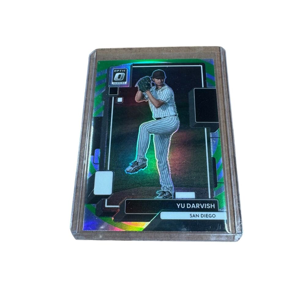 Yu Darvish 2022 Donruss Panini Optic #148 Striped Quantum Prizm Green Padres